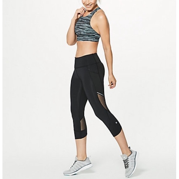 lululemon athletica Pants - Lululemon crop leggings